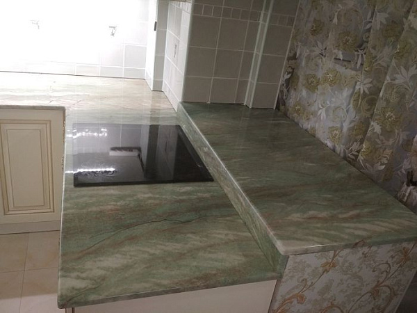 столешница из кварцита Гойя 010.jpg